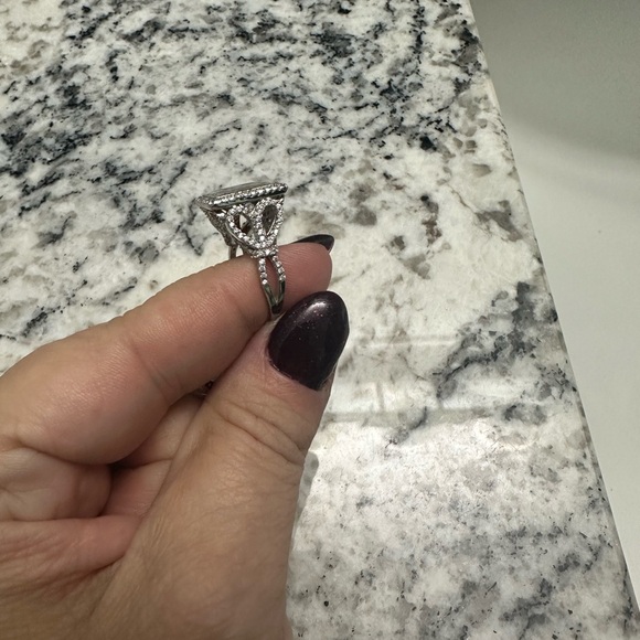 Initial ring - Picture 3 of 4